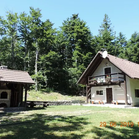 Hébergement de vacances Nanos *